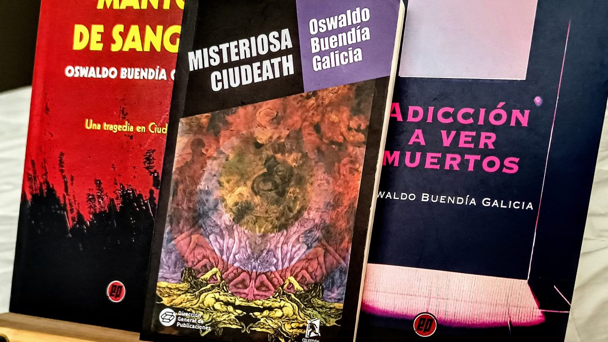 Tres libros de la serie Ciudeath